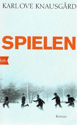 Knausgård, Spielen.
